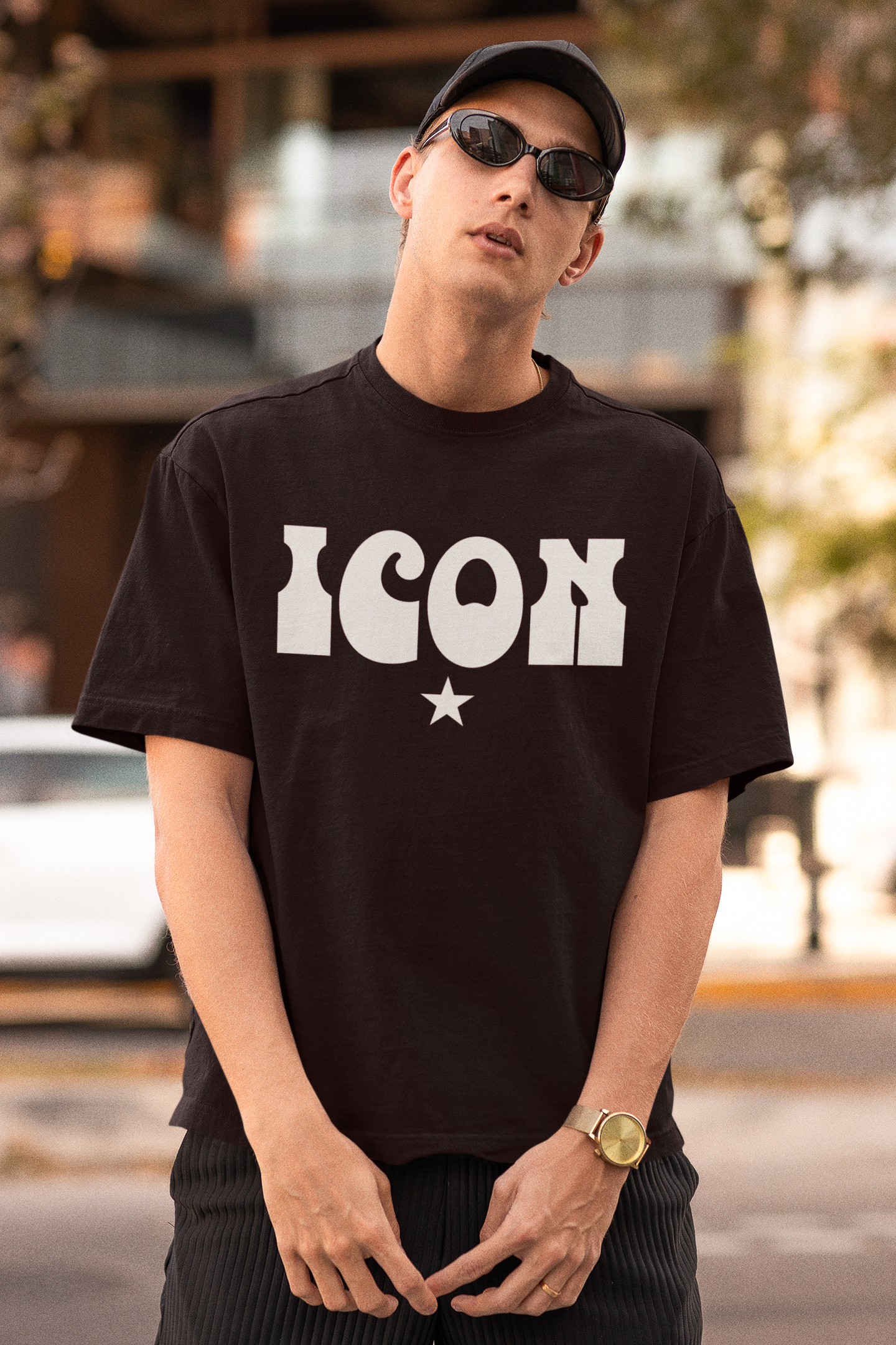Taurus Monk ICON Star Oversized Graphic T-Shirt in Maroon – star print drop-shoulder tee
