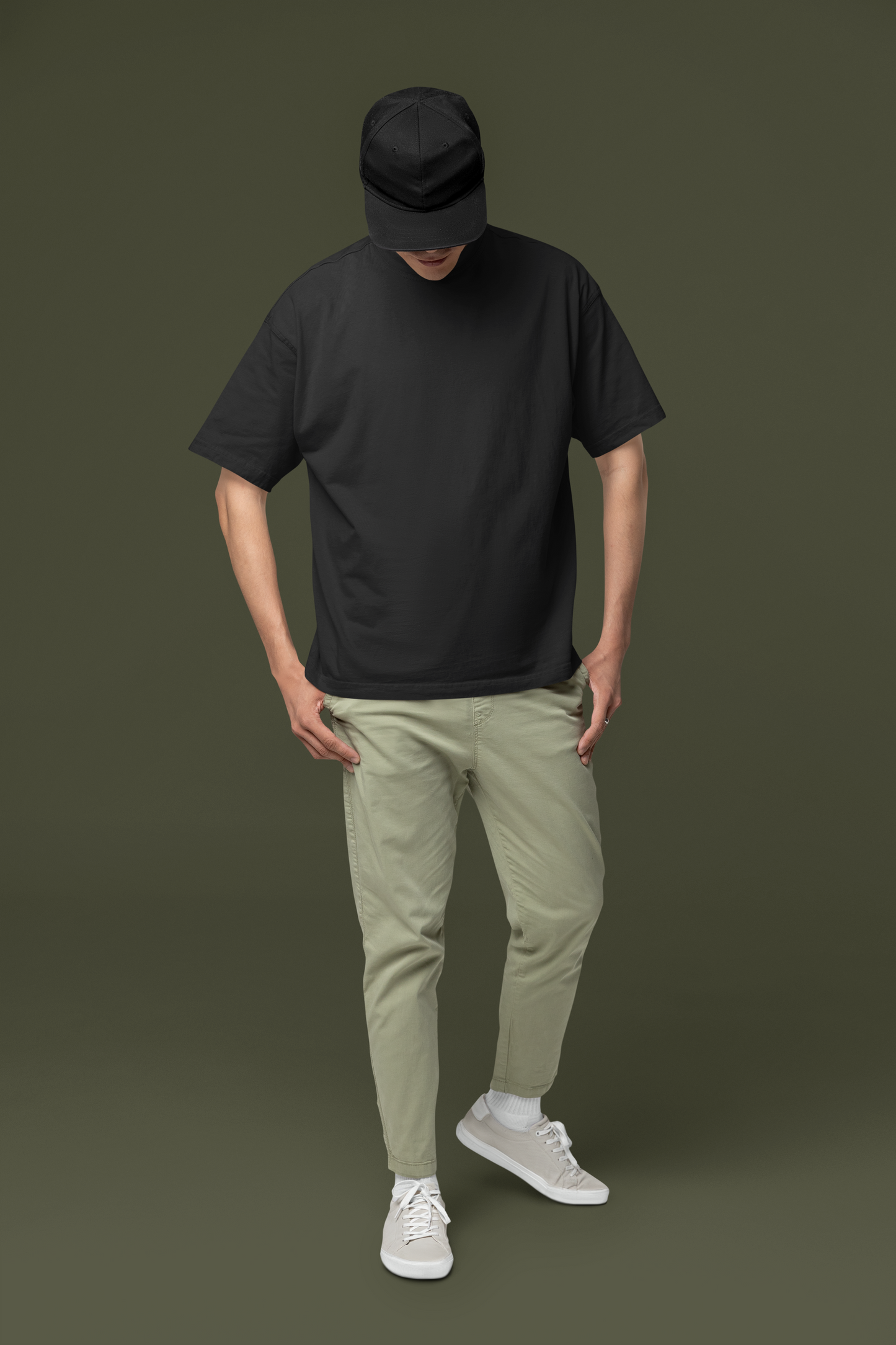Taurus Monk Plain Oversized T-Shirt in Black – classic drop-shoulder everyday tee