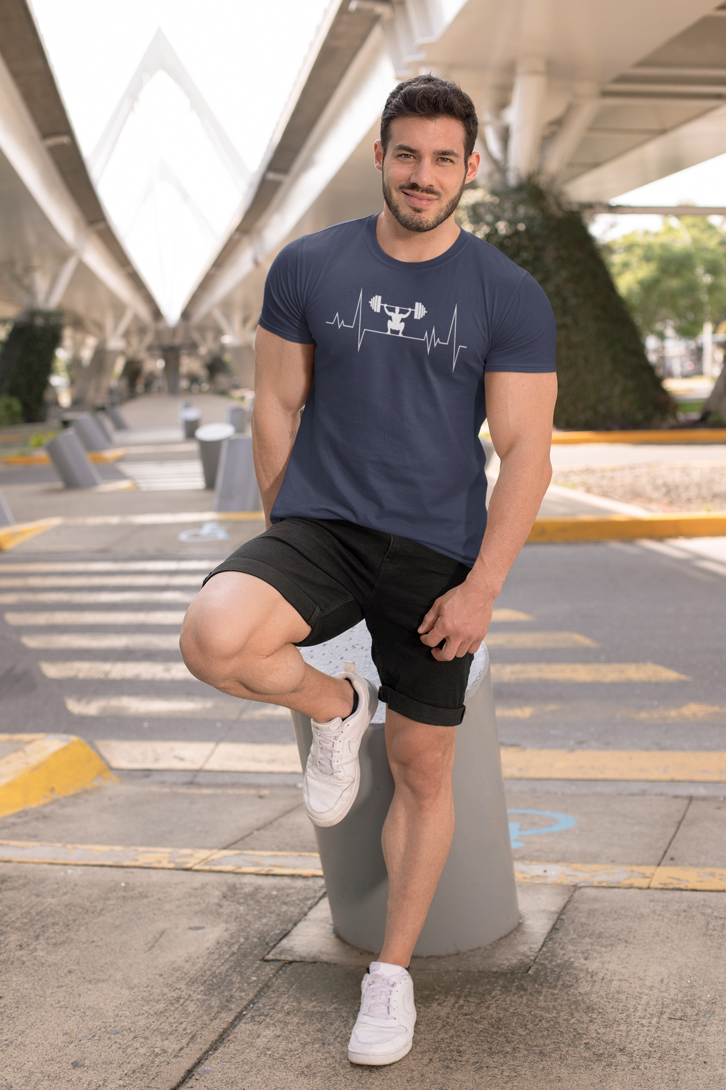 Taurus Monk Workout Heartbeat Graphic T-Shirt in Navy Blue – athletic heartbeat print tee